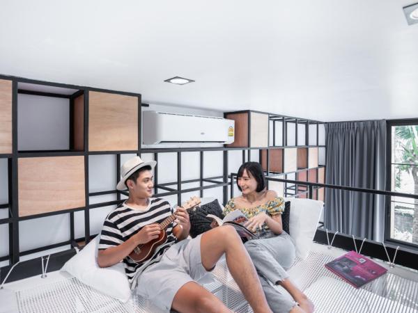 Book a Bed Poshtel - SHA Plus : photo 4 de la chambre chambre deluxe