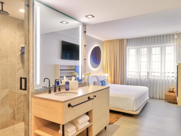 Hotel Greystone - Adults Only : photo 1 de la chambre hébergement lit king-size standard