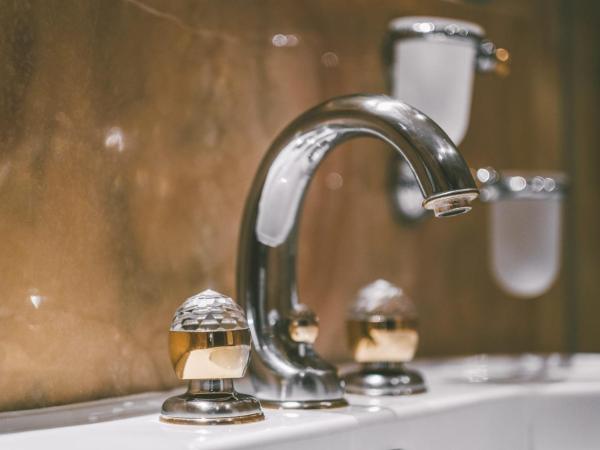 Antares Hotel : photo 4 de la chambre chambre double supérieure avec vue sur le mont cervin