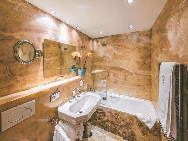 Antares Hotel : photo 6 de la chambre chambre double supérieure avec vue sur le mont cervin