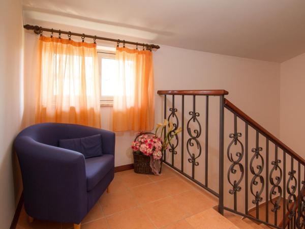 Villa Sveta Eufemija - Bed and breakfast : photo 10 de la chambre chambre triple (2-3 personnes)