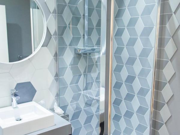 The Originals Boutique, Hôtel Le Lion, Clermont-Ferrand : photo 6 de la chambre chambre simple classique