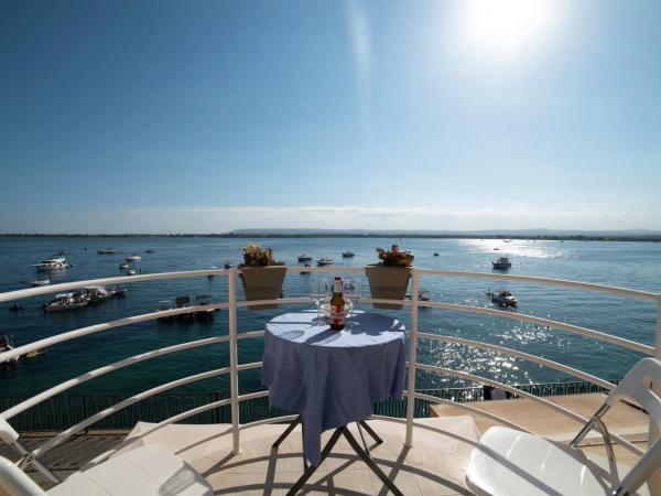 Panorama Alfeo : photo 5 de la chambre appartement - vue sur mer