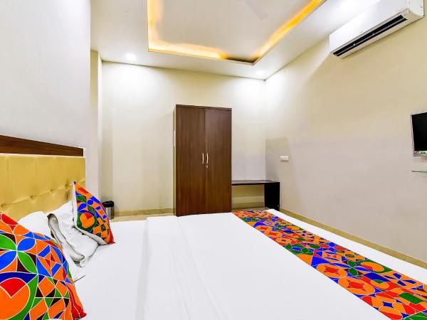 FabHotel The Castle Homestay : photo 4 de la chambre chambre deluxe