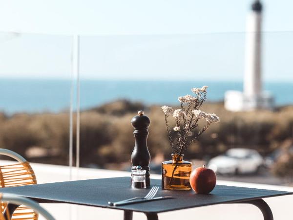 Le Garage Biarritz Hôtel : photo 9 de la chambre suite atelier avec terrasse - vue partielle sur océan