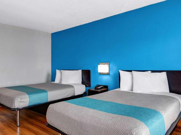 Motel 6-Atlanta, GA : photo 1 de la chambre chambre quadruple - non-fumeurs