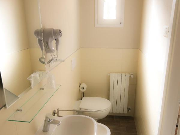 Le Stanze : photo 4 de la chambre chambre simple de luxe avec salle de bains privative 
