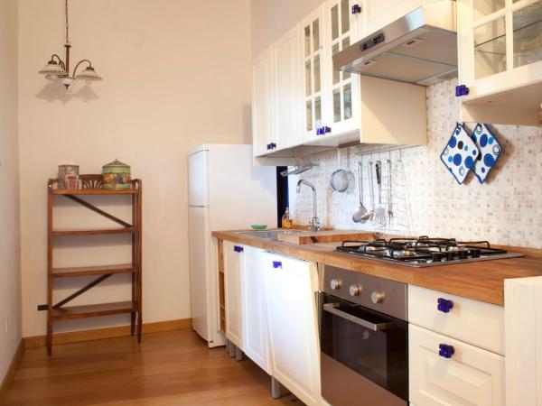 Maison Dei Miracoli : photo 3 de la chambre appartement avec terrasse