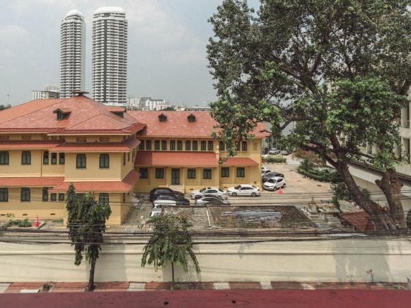 Happio Near Chabad House : photo 10 de la chambre petite chambre double