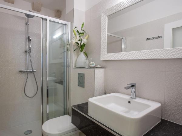 Villa Flores Room : photo 5 de la chambre chambre double - rez-de-chaussée