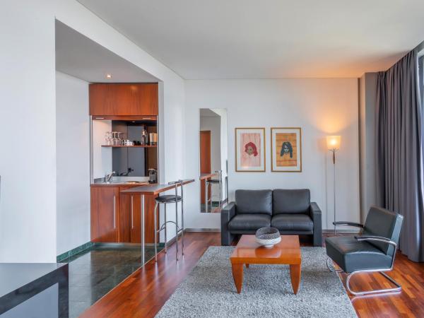 INNSiDE by Meliá Frankfurt Eurotheum : photo 7 de la chambre appartement the innside - espace supplémentaire