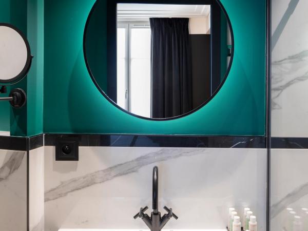 Hôtel Parisianer : photo 9 de la chambre chambre lits jumeaux classique