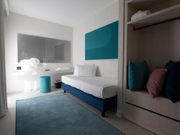 Demo Hotel Design Emotion : photo 7 de la chambre suite 2 chambres