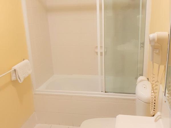 Mango Tree Holiday Apartments : photo 10 de la chambre villa 2 chambres :