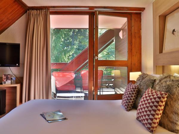 SOWELL HOTELS Mont Blanc et SPA : photo 6 de la chambre chambre double avec lit d'appoint