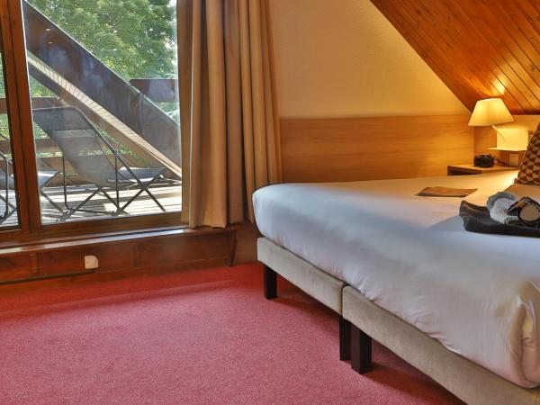 SOWELL HOTELS Mont Blanc et SPA : photo 5 de la chambre chambre triple – vue sur montagne