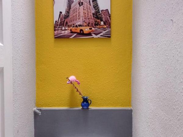 Gorton Mount Hotel Manchester : photo 4 de la chambre chambre double avec salle de bains commune