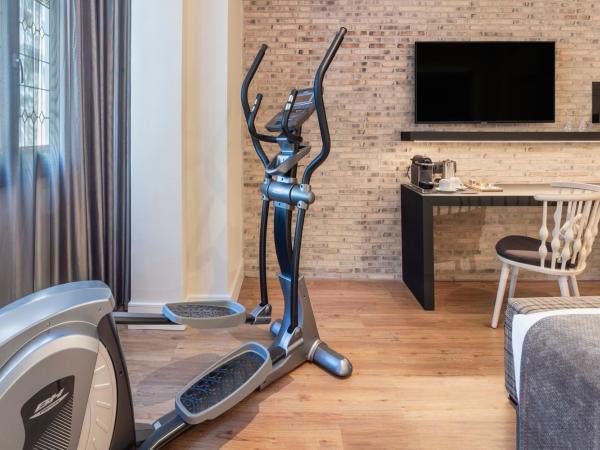 Catalonia Gran Vía Madrid : photo 3 de la chambre hébergement supérieur avec salle de sport