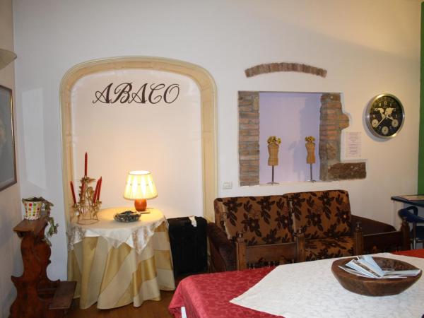 City's House Guest House : photo 4 de la chambre chambre triple avec salle de bains commune