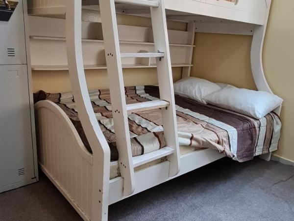 Dubai Hostel, Bedspace and Backpackers : photo 7 de la chambre lit simple dans dortoir de 4 lits
