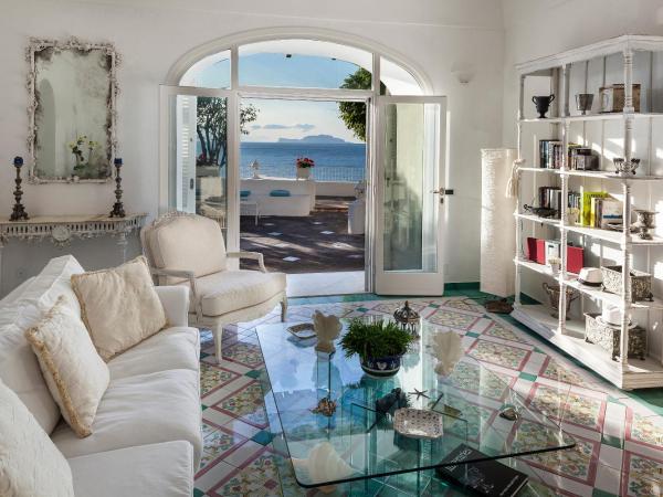 La Villa Resort & Spa : photo 2 de la chambre chambre double supérieure - vue sur mer