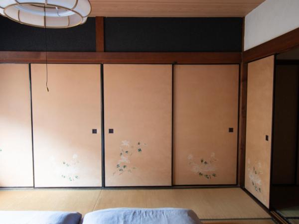 Hostel Ayame : photo 2 de la chambre chambre de style japonais avec salle de bains privative - vue sur jardin - deuxième Étage