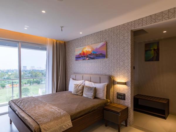 AR Suites Jewels Royale - Koregaon Park NX : photo 5 de la chambre studio avec balcon
