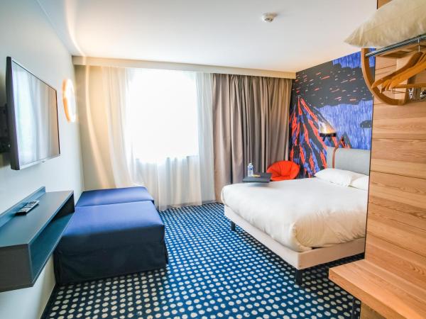 ibis Styles Albertville : photo 3 de la chambre chambre familiale