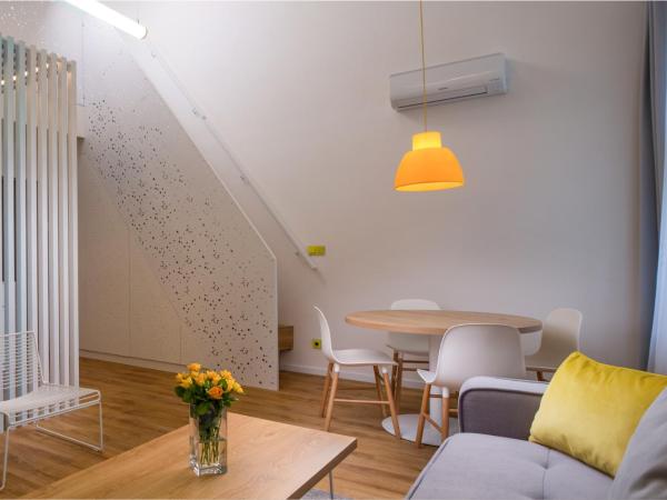 OREA Place Seno : photo 2 de la chambre loft