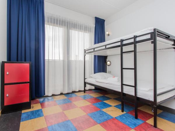 Bud Gett Hostels : photo 2 de la chambre chambre lits jumeaux avec lit superposé