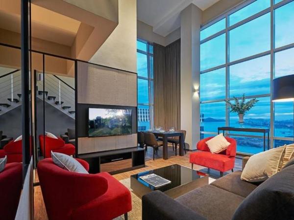 Maritime Luxury Suites : photo 2 de la chambre suite - vue sur mer