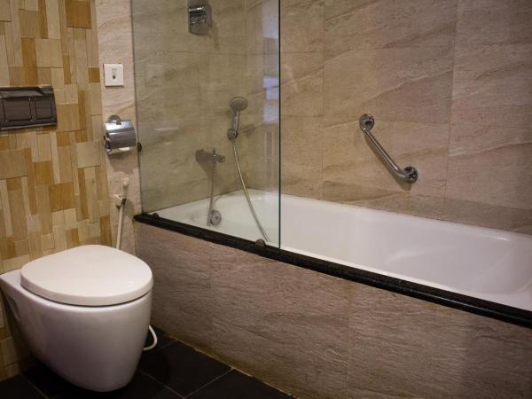 Rupakot Resort : photo 4 de la chambre chambre double ou lits jumeaux deluxe - vue sur lac