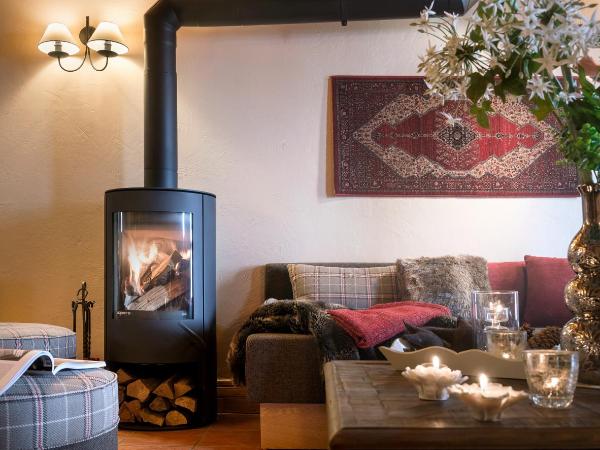 Le Hameau de la Sapinière : photo 1 de la chambre hébergement 6 chambres - 10 personnes