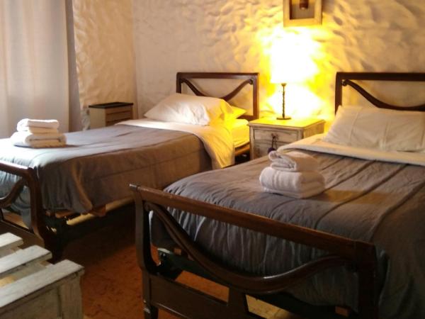 Hostal Schilling : photo 4 de la chambre chambre double