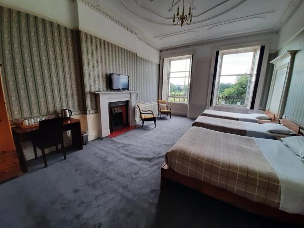 Adelphi Hotel : photo 3 de la chambre chambre familiale (4 adultes)