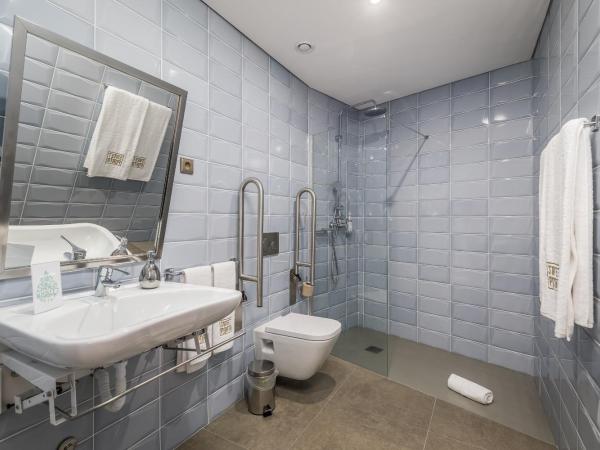 Legends House by Sweet Porto : photo 10 de la chambre chambre double ou lits jumeaux - vue sur jardin