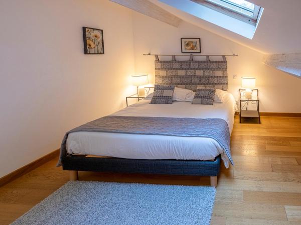 Mas de Capelou : photo 4 de la chambre appartement - vue sur jardin