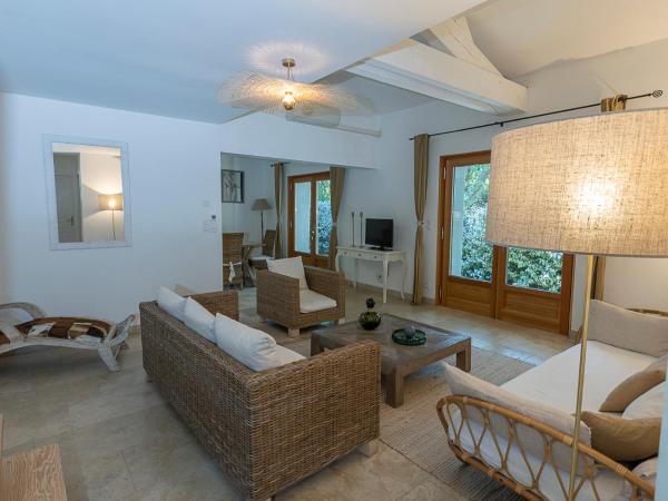 Mas de Capelou : photo 2 de la chambre appartement 3 chambres