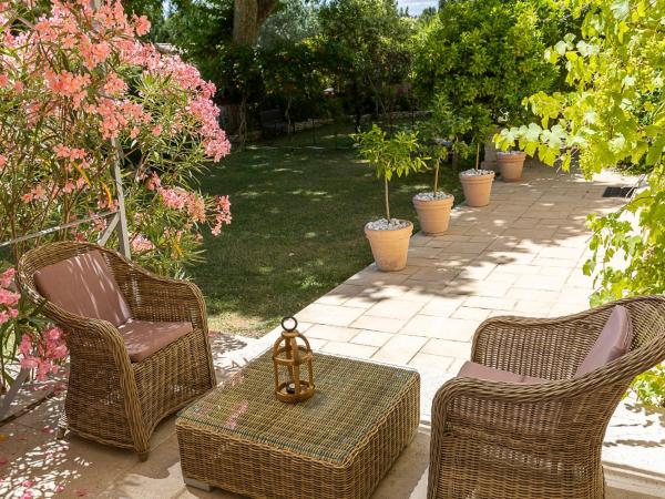 Mas de Capelou : photo 10 de la chambre chambre familiale (2 adultes et 2 enfants)