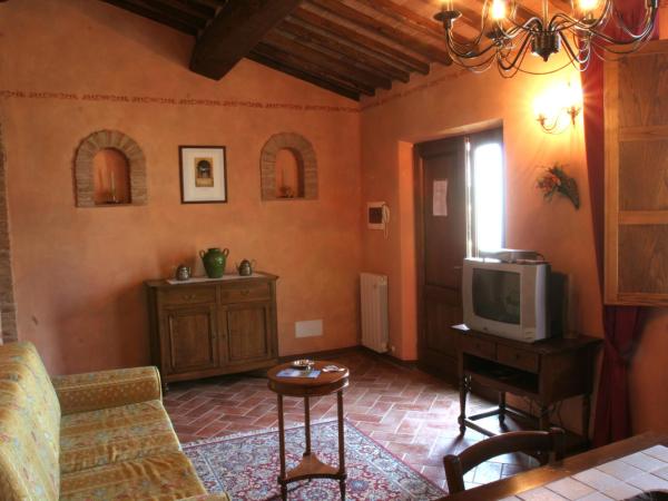 Agriturismo Renaccino : photo 2 de la chambre appartement - vue sur jardin