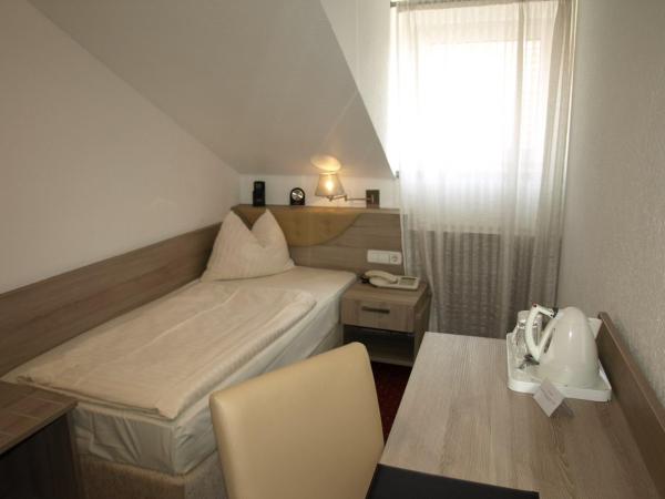 Airport Hotel Filder Post : photo 6 de la chambre chambre simple