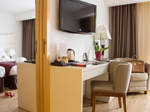 Hôtel Montaigne & Spa : photo 3 de la chambre chambre familiale communicante - accès gratuit au spa