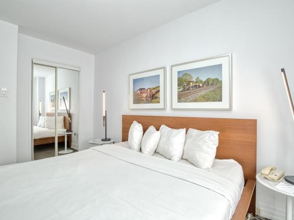 Town Inn Suites Hotel : photo 3 de la chambre chambre lit king-size