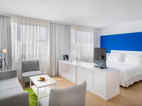 Hotel Frankfurt Messe Affiliated by Meliá : photo 8 de la chambre suite junior