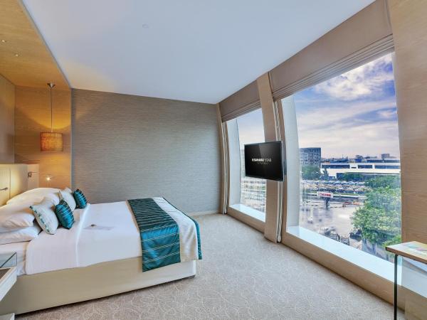 Hotel Sahara Star : photo 1 de la chambre chambre lit king-size mercure - vue sur ville (non-fumeurs)