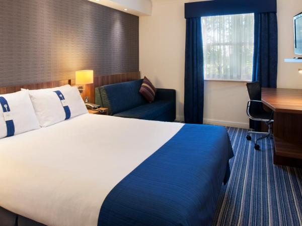 Holiday Inn Express Leeds-East, an IHG Hotel : photo 1 de la chambre chambre double standard