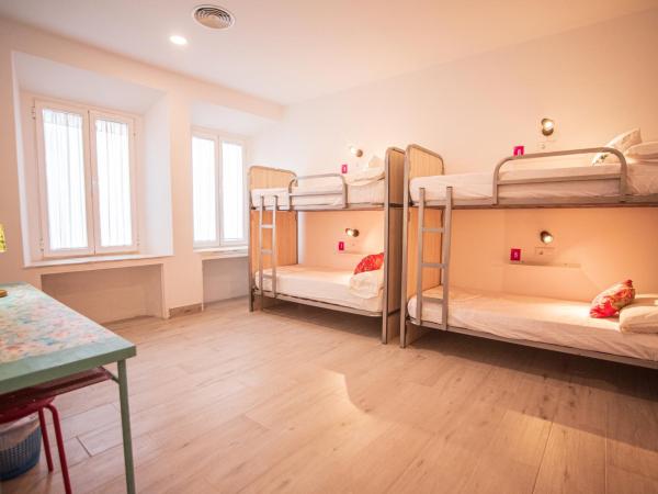 La Flamenka Hostel : photo 4 de la chambre lit dans dortoir pour femmes de 8 lits