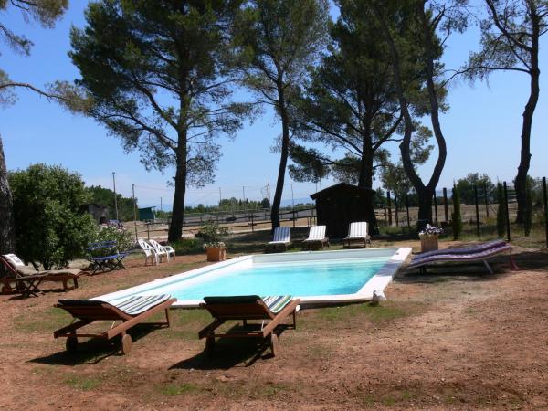 La Coudoulière : photo 9 de la chambre studio côté parc - vue sur piscine