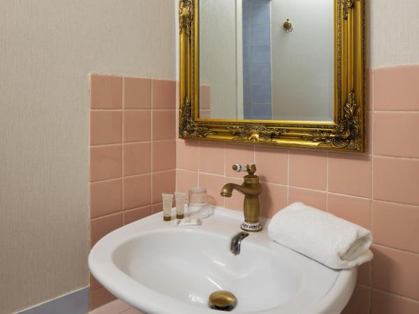 Hôtel De France Et De Guise - 1891 : photo 4 de la chambre chambre double standard