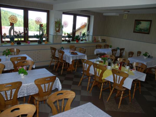 Ośrodek Wypoczynkowy Pod Stokiem : photo 3 de la chambre chambre lits jumeaux